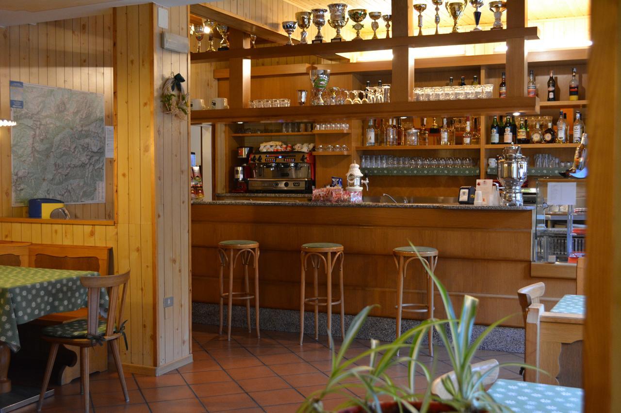 Hotel Val Di Fassa Soraga Bagian luar foto